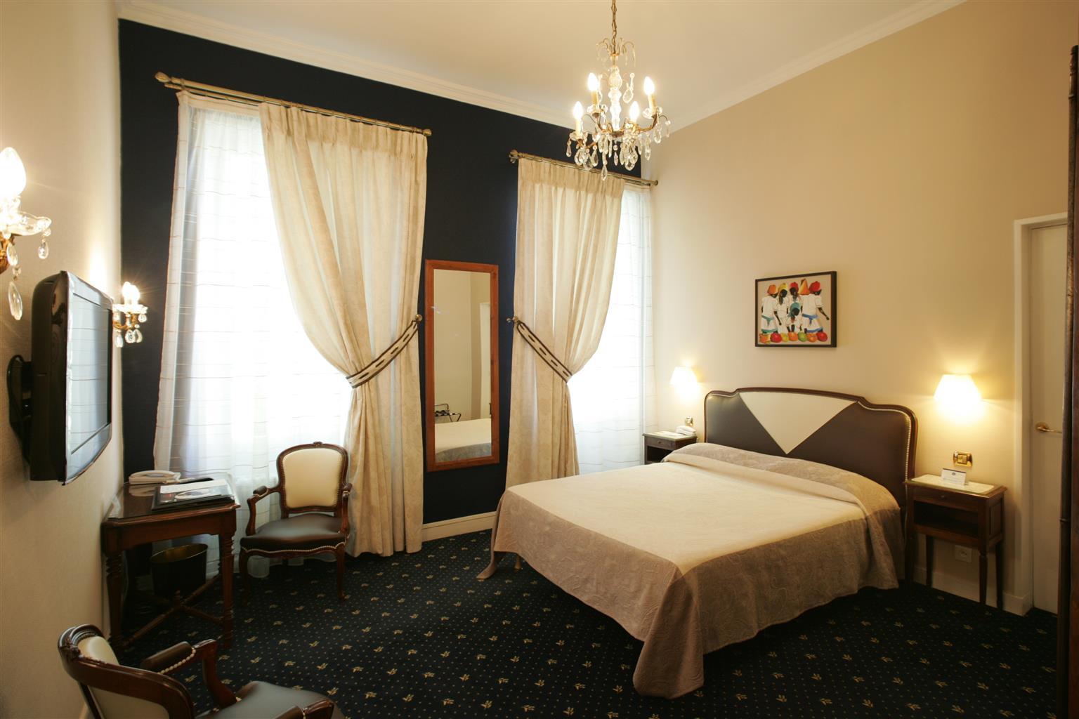 Le Champlain Hotel La Rochelle  Exterior photo