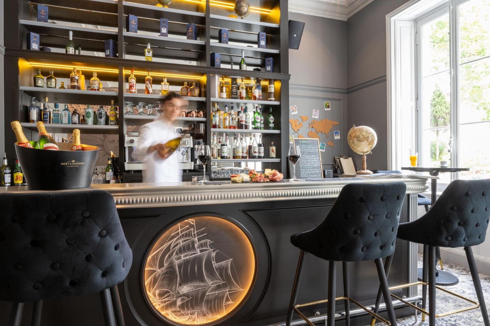 Le Champlain Hotel La Rochelle  Exterior photo