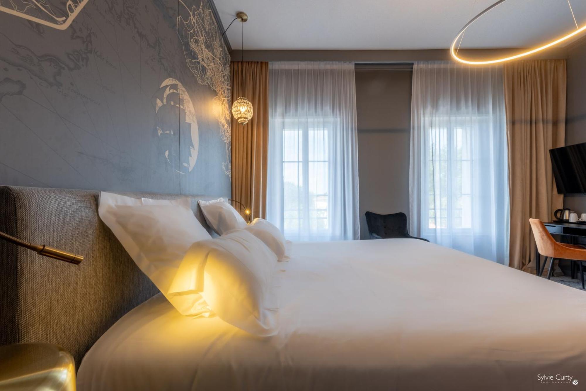 Le Champlain Hotel La Rochelle  Exterior photo