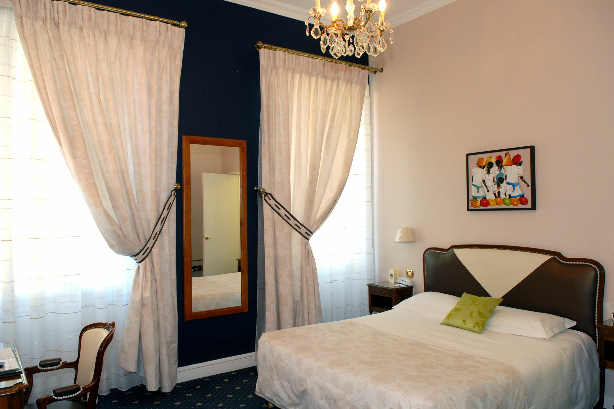 Le Champlain Hotel La Rochelle  Exterior photo