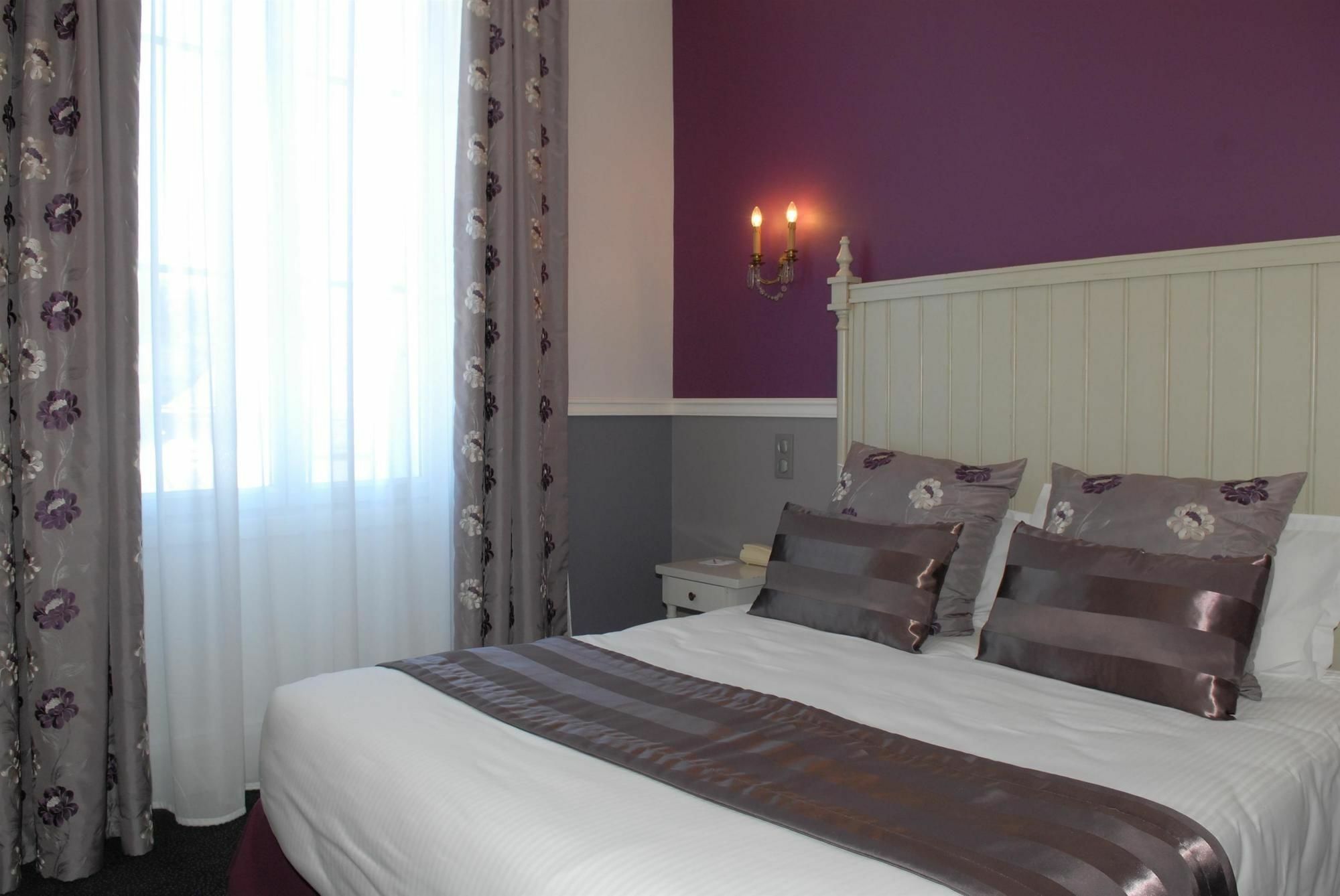 Le Champlain Hotel La Rochelle  Exterior photo