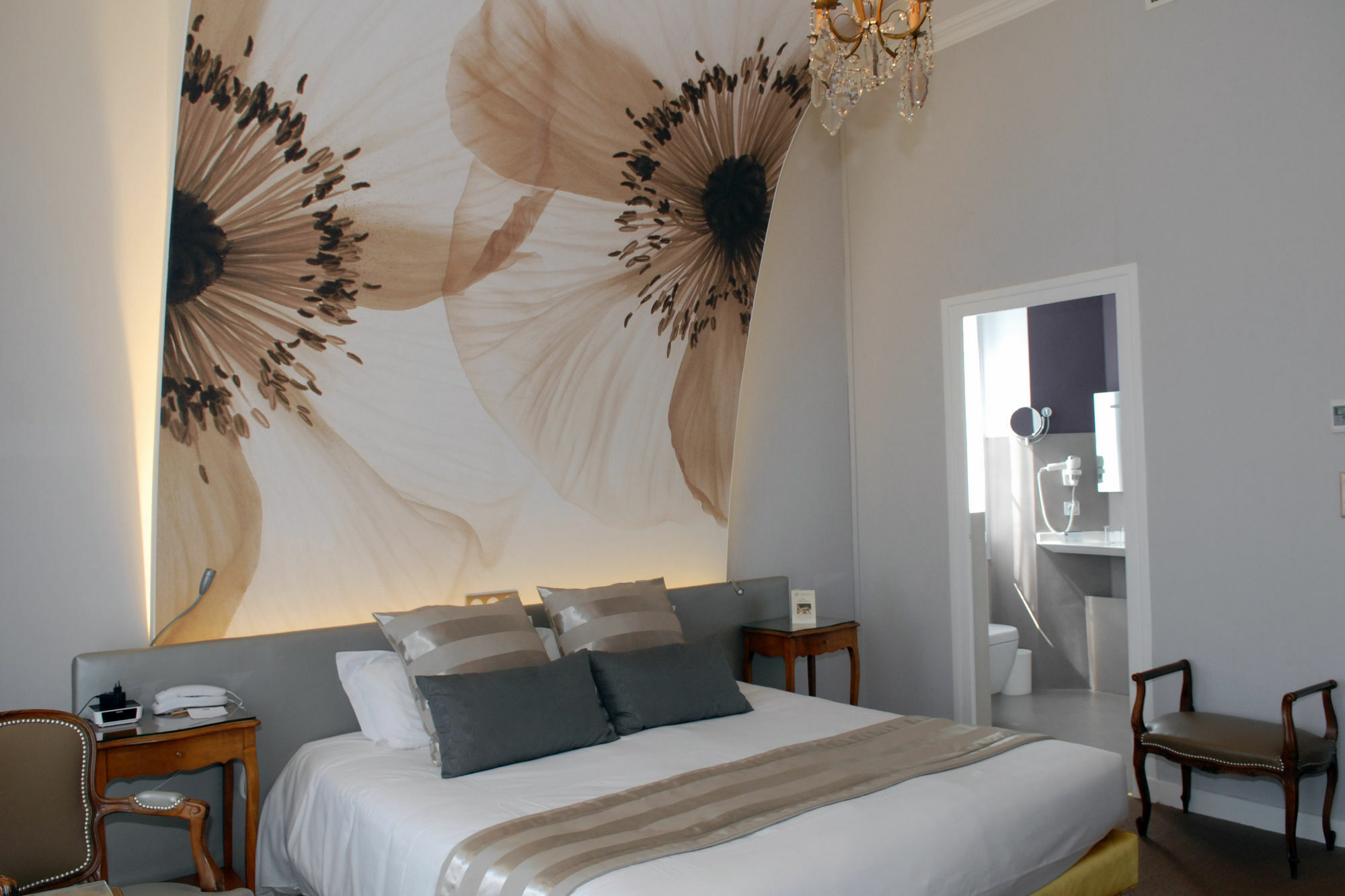 Le Champlain Hotel La Rochelle  Exterior photo