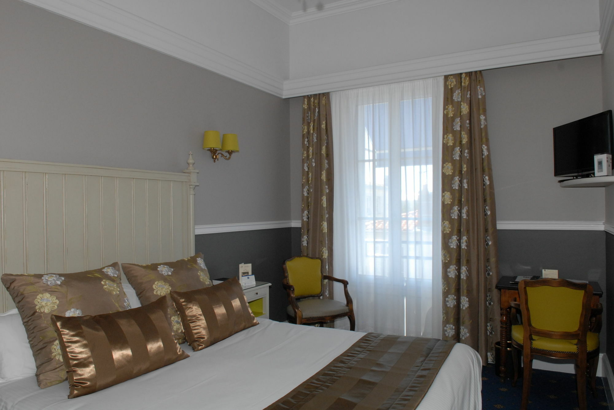 Le Champlain Hotel La Rochelle  Exterior photo