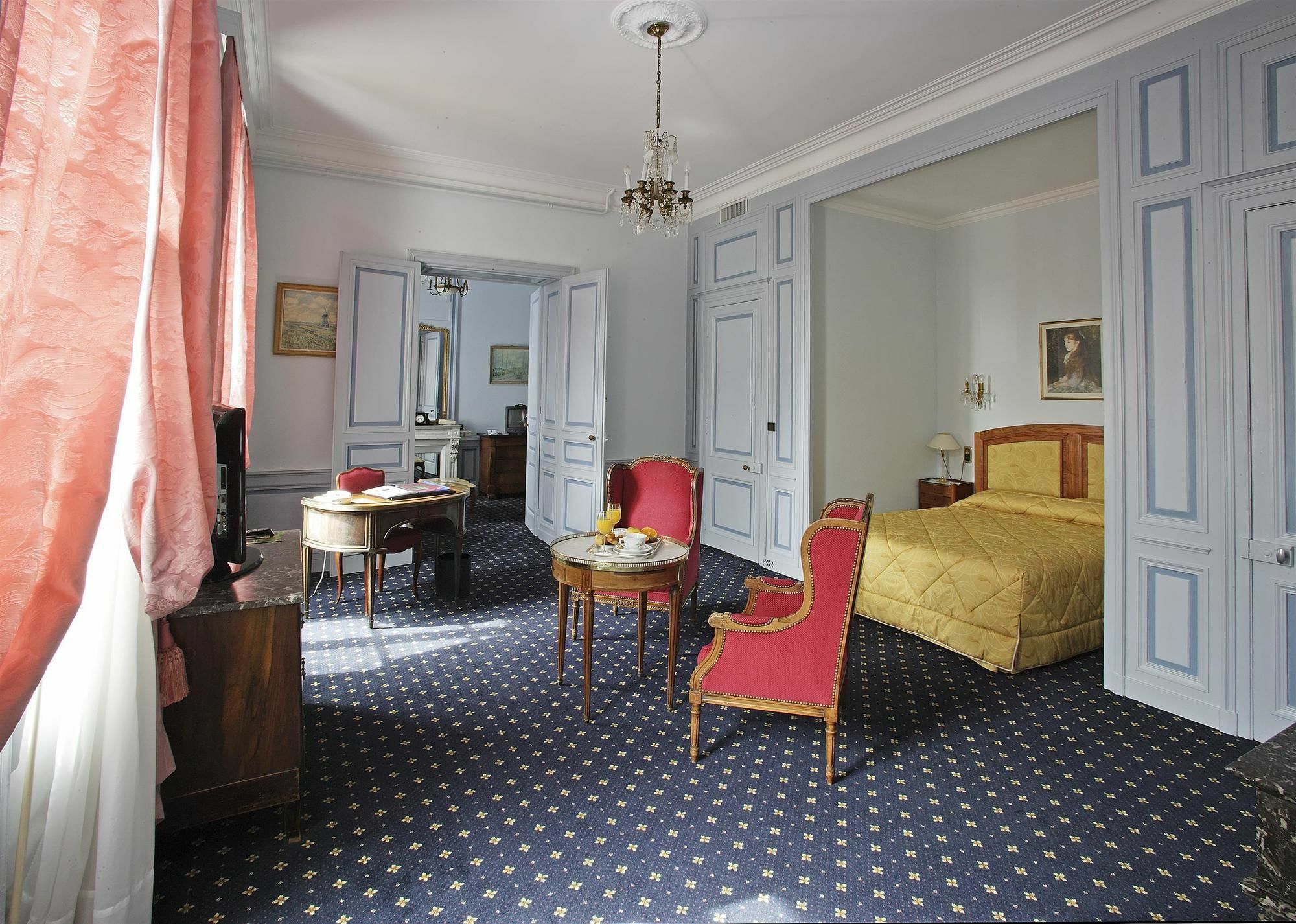 Le Champlain Hotel La Rochelle  Exterior photo